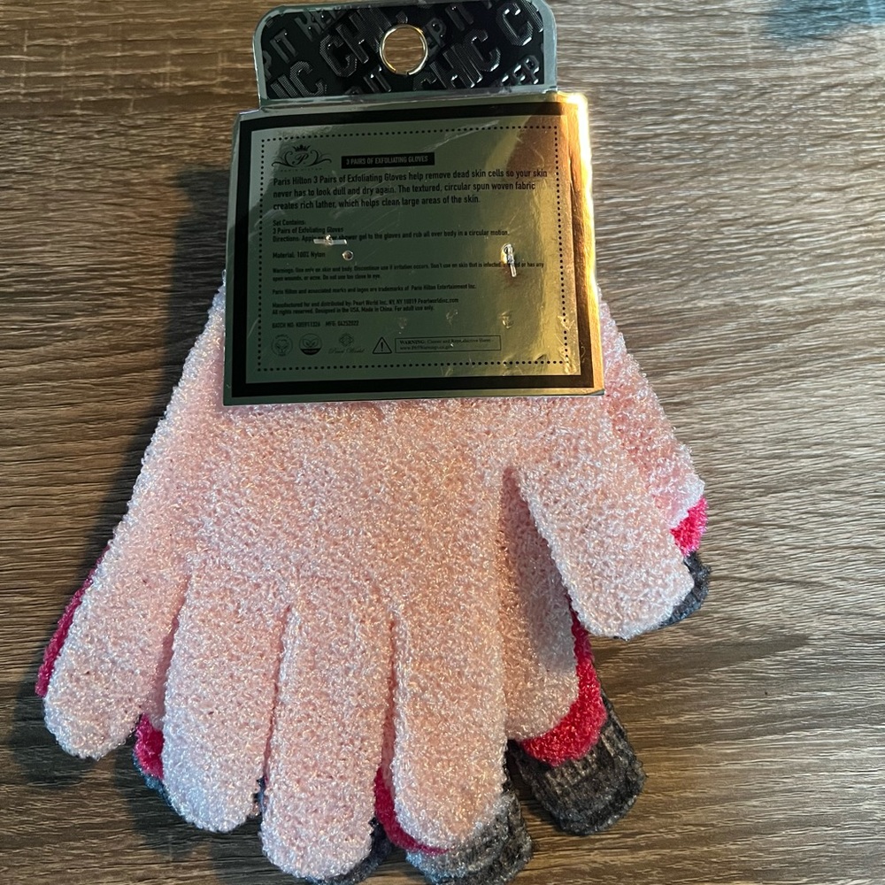 Exfoliating Shower Gloves - Picture 2 of 2
